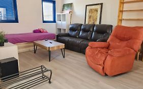 Yvonne Hostel Sde Boker